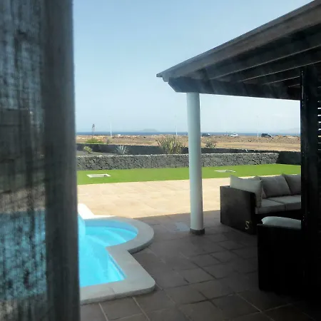 Villa Paradise *